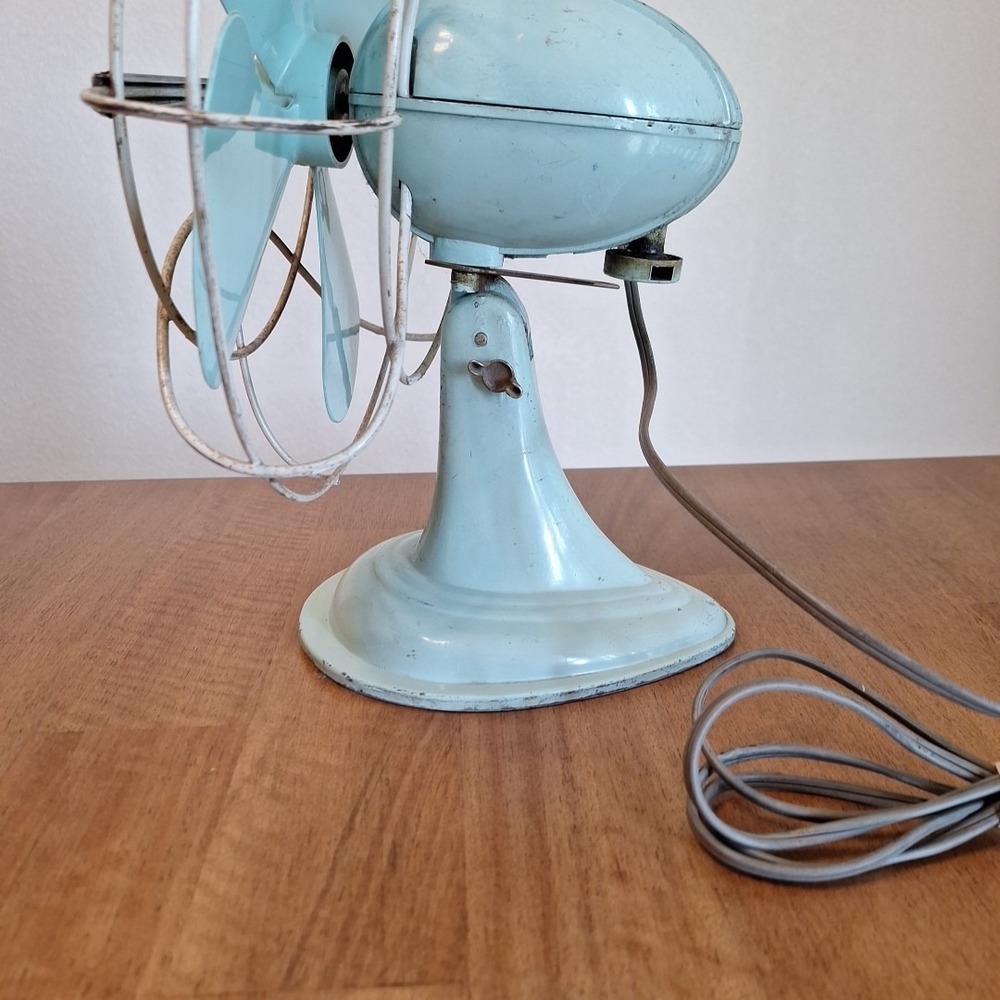 RARE Vintage Antique Westinghouse Desk Table Fan LIGHT BLUE Electric Working - Picture 10 of 14